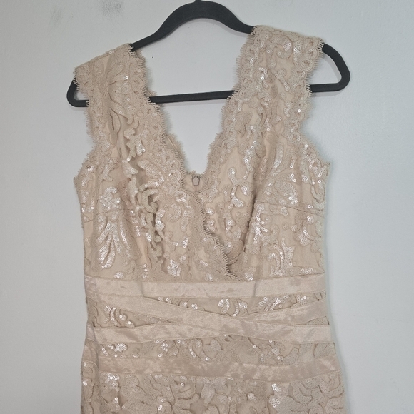 Tadashi Shohi Gold Metalic Sequin Cocktail Dress Holiday Party Wedding Mother of - Picture 6 of 13